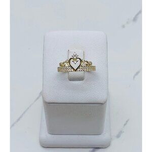 10k solid Gold Ring Size 8 - quinceañera crown tiara
